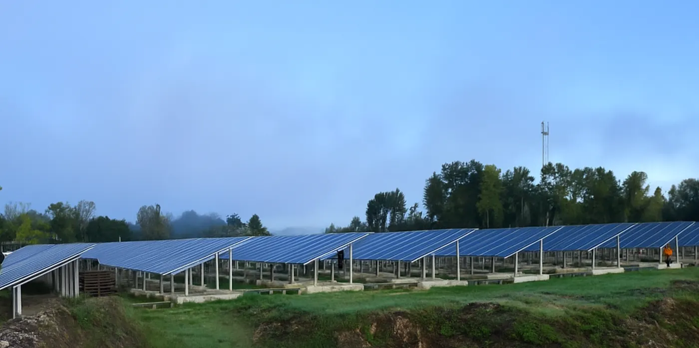 Centrale photovoltaïque au sol de 4,26 MWc à Balan dans l'Ain, chantier suivi par Activolt pour Terre et Lac en 2025