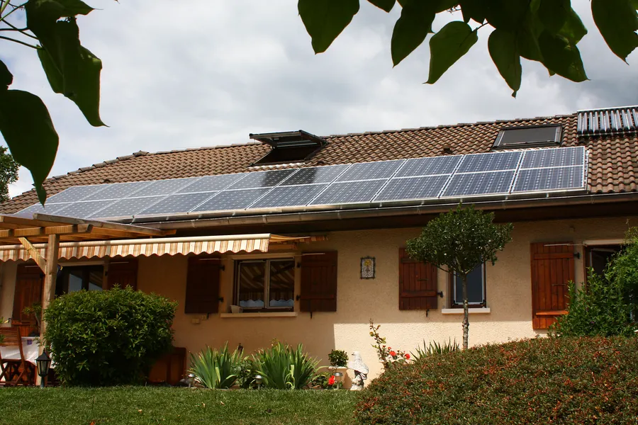 Maison à Contamines-Sarzin en Haute-Savoie équipée de panneaux photovoltaïques en 2009